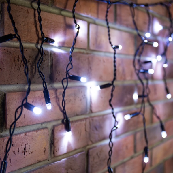 Гирлянда светодиодная Бахрома (Айсикл) 4,8х0,6м 176 LED БЕЛЫЙ черный ПВХ IP65 эффект мерцания 230В нужен блок 303-500 NEON-NIGHT